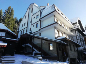Vila Suri Centar